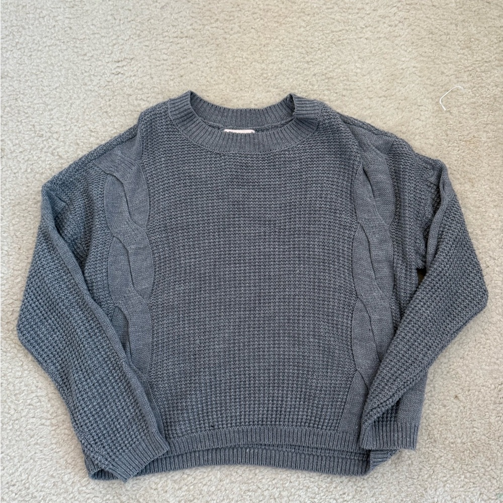 SO gray sweater
